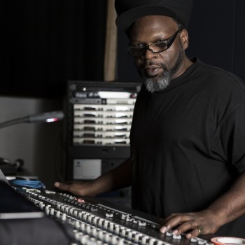 Jazzie B Press Shot Desk Jazzie B Press Shot Desk