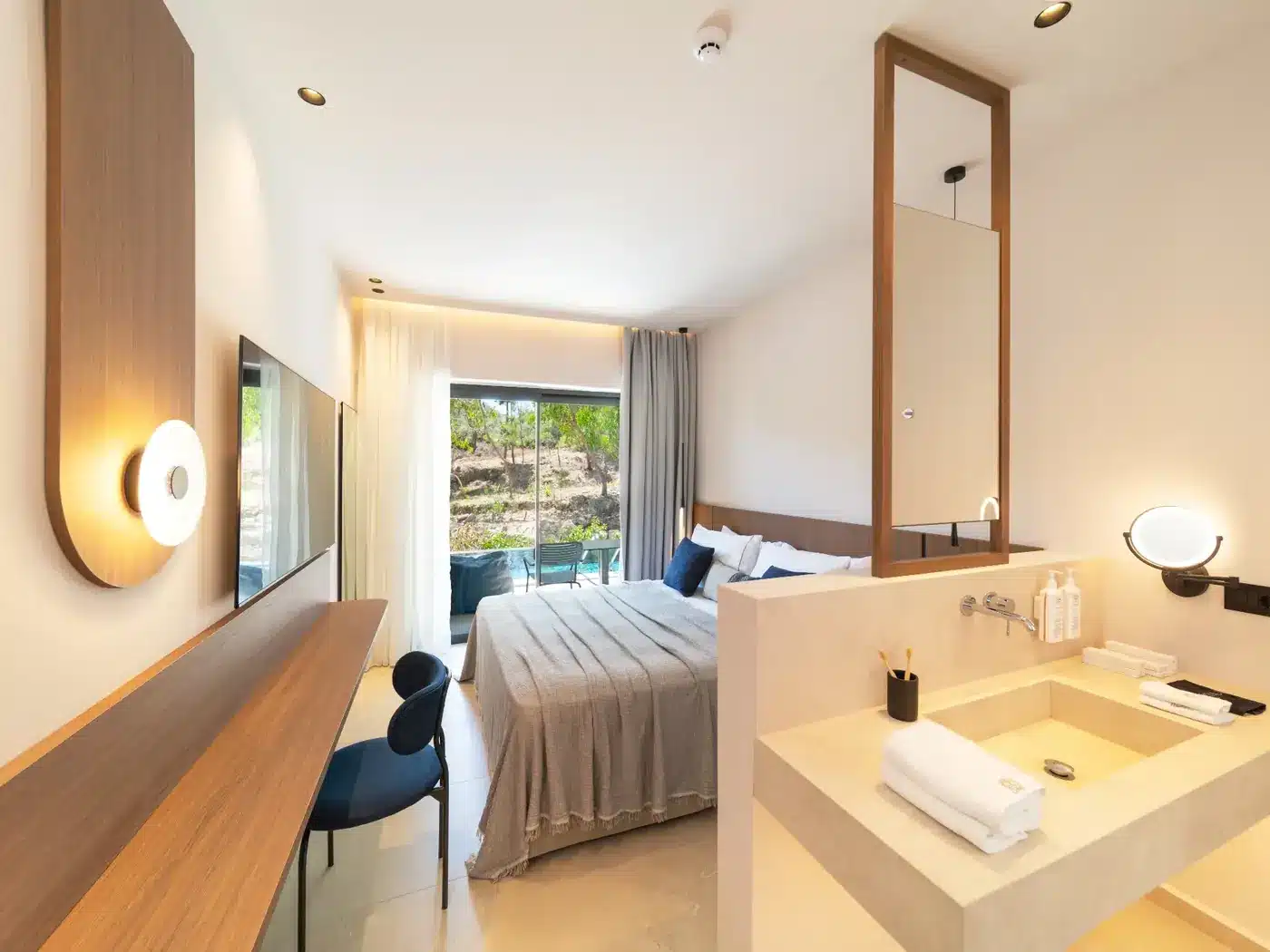 Premium Suite with Private Pool